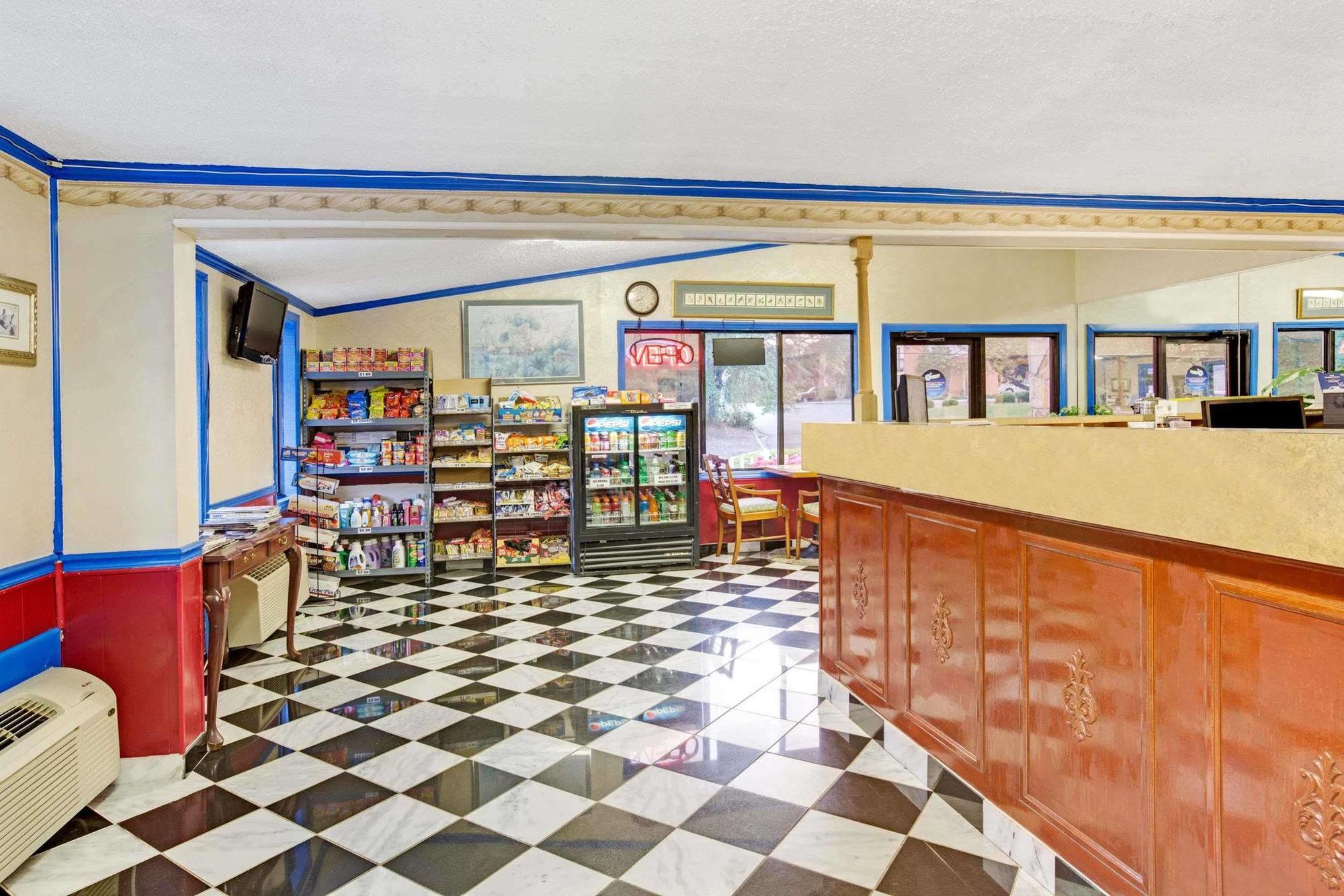 Knights Inn Charlotte South 派恩维尔 外观 照片